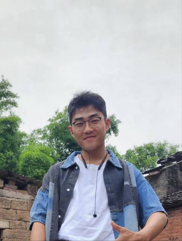 越努力越幸运的第一张照片--银川相亲服务中心