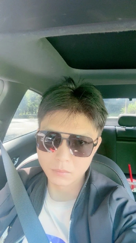 怀念的第一张照片--银川相亲服务中心