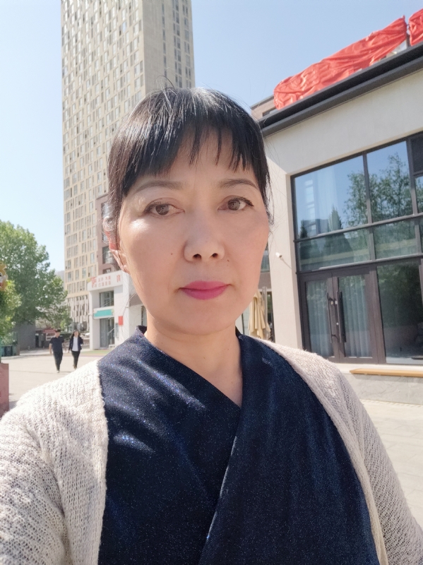 天山雪莲的第一张照片--银川相亲服务中心