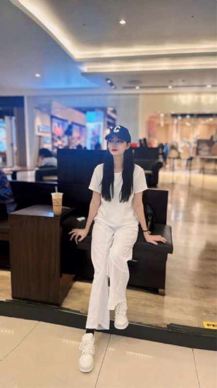 卖火柴的小女孩的第一张照片--银川相亲服务中心
