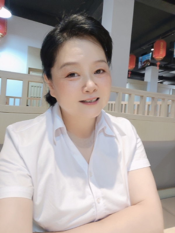 丁姐爱生活的第一张照片--银川相亲服务中心