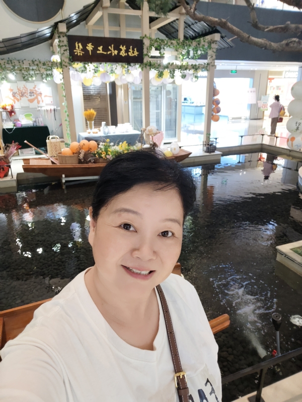 丁姐爱生活的第三张照片--银川相亲服务中心
