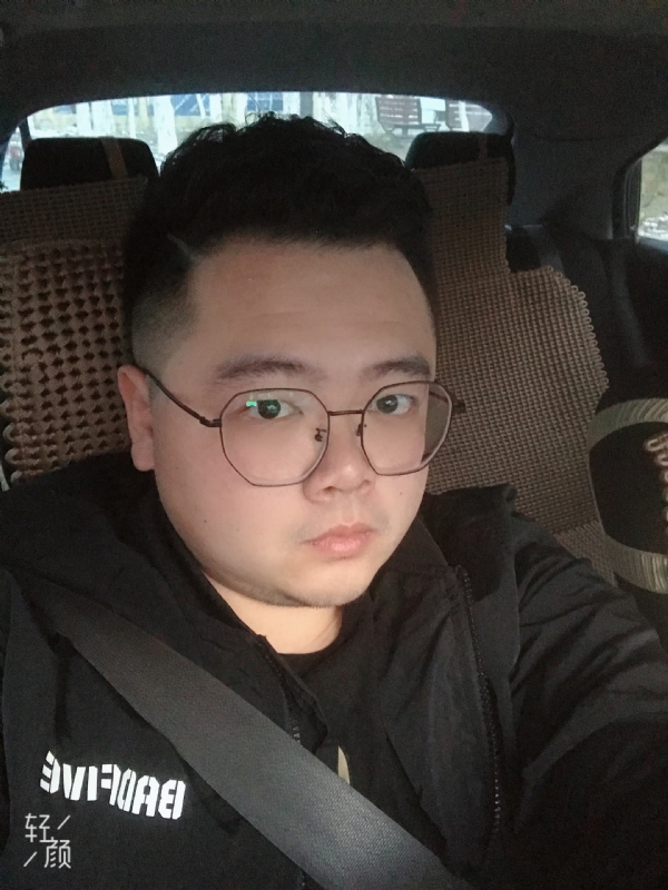 欢笑的第一张照片--银川相亲服务中心