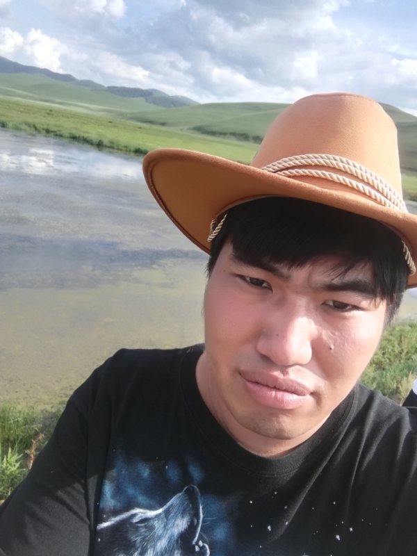 LOVE的誓言的第一张照片--银川相亲服务中心