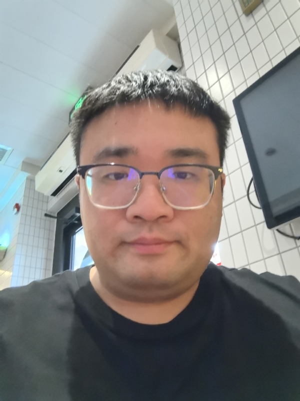 君临天下的第三张照片--银川相亲服务中心