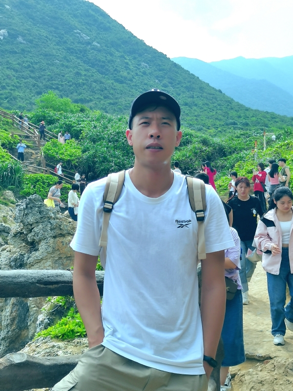 吴生的第二张照片--银川相亲服务中心