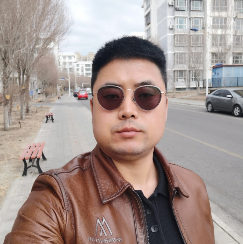 月下听风的第一张照片--银川相亲服务中心
