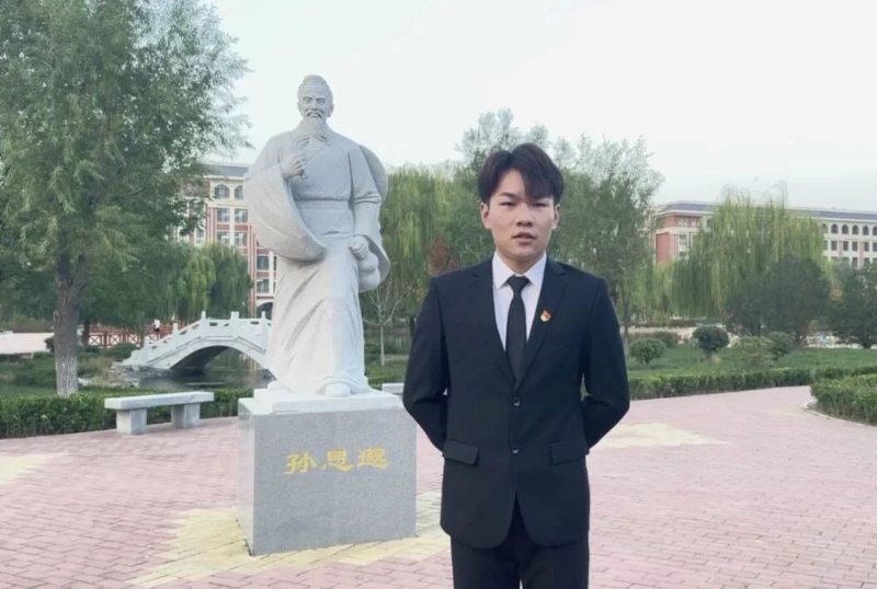尚明月的第一张照片--银川相亲服务中心