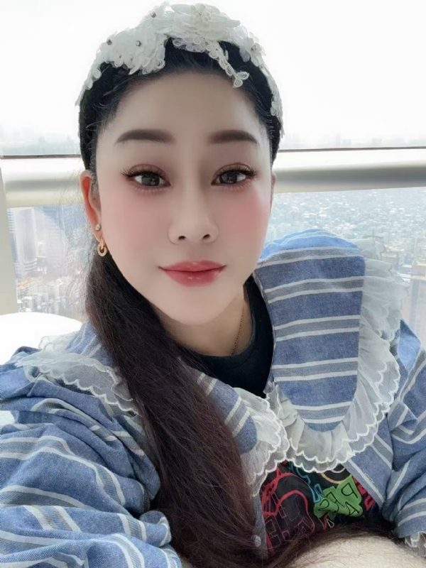 萱草沐晴的第一张照片--银川相亲服务中心
