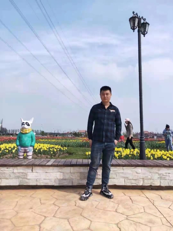 海阔天空的第一张照片--银川相亲服务中心